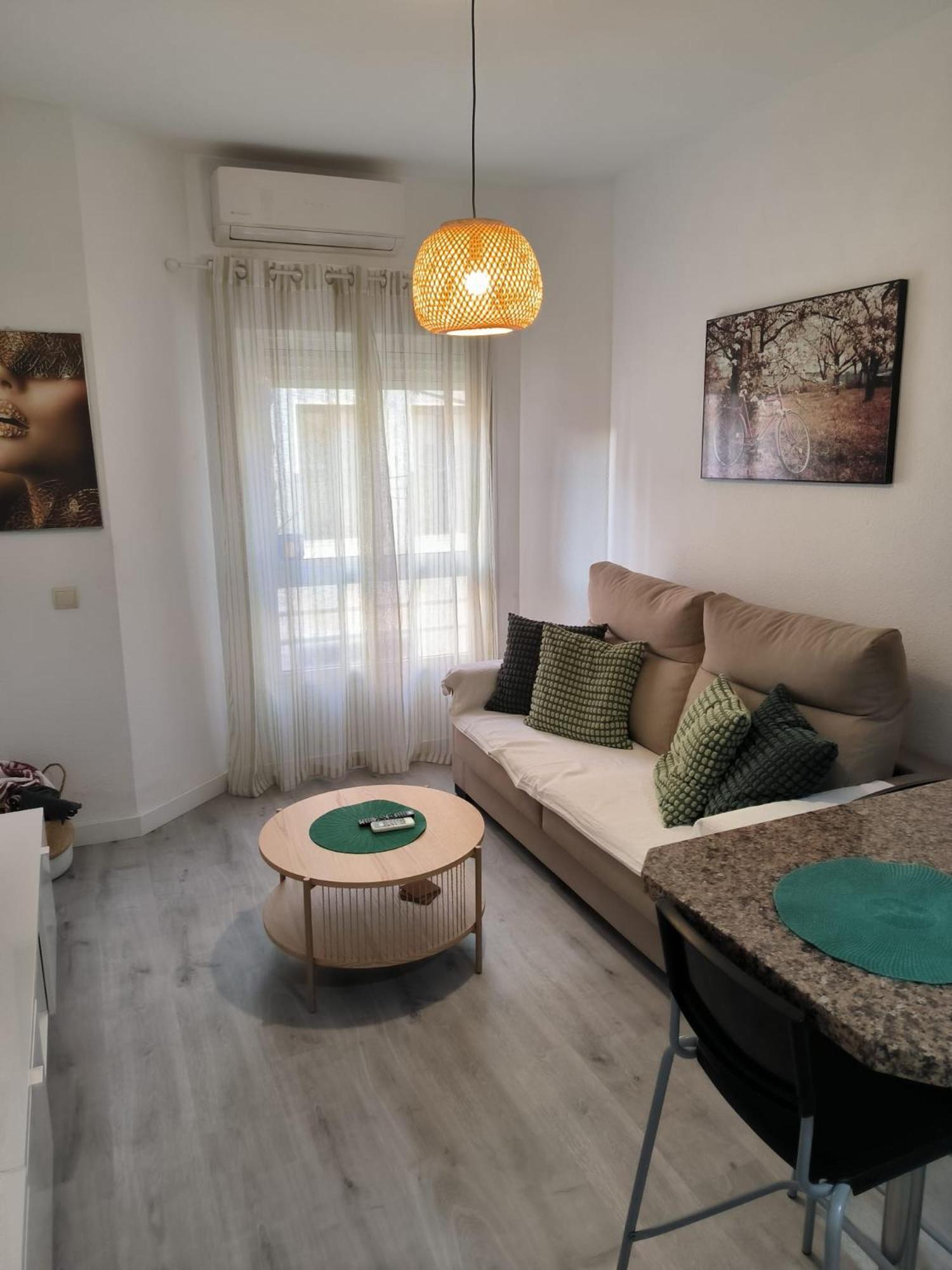 Acogedor Apartamento Cerca Del Centro Historico De Малага Экстерьер фото