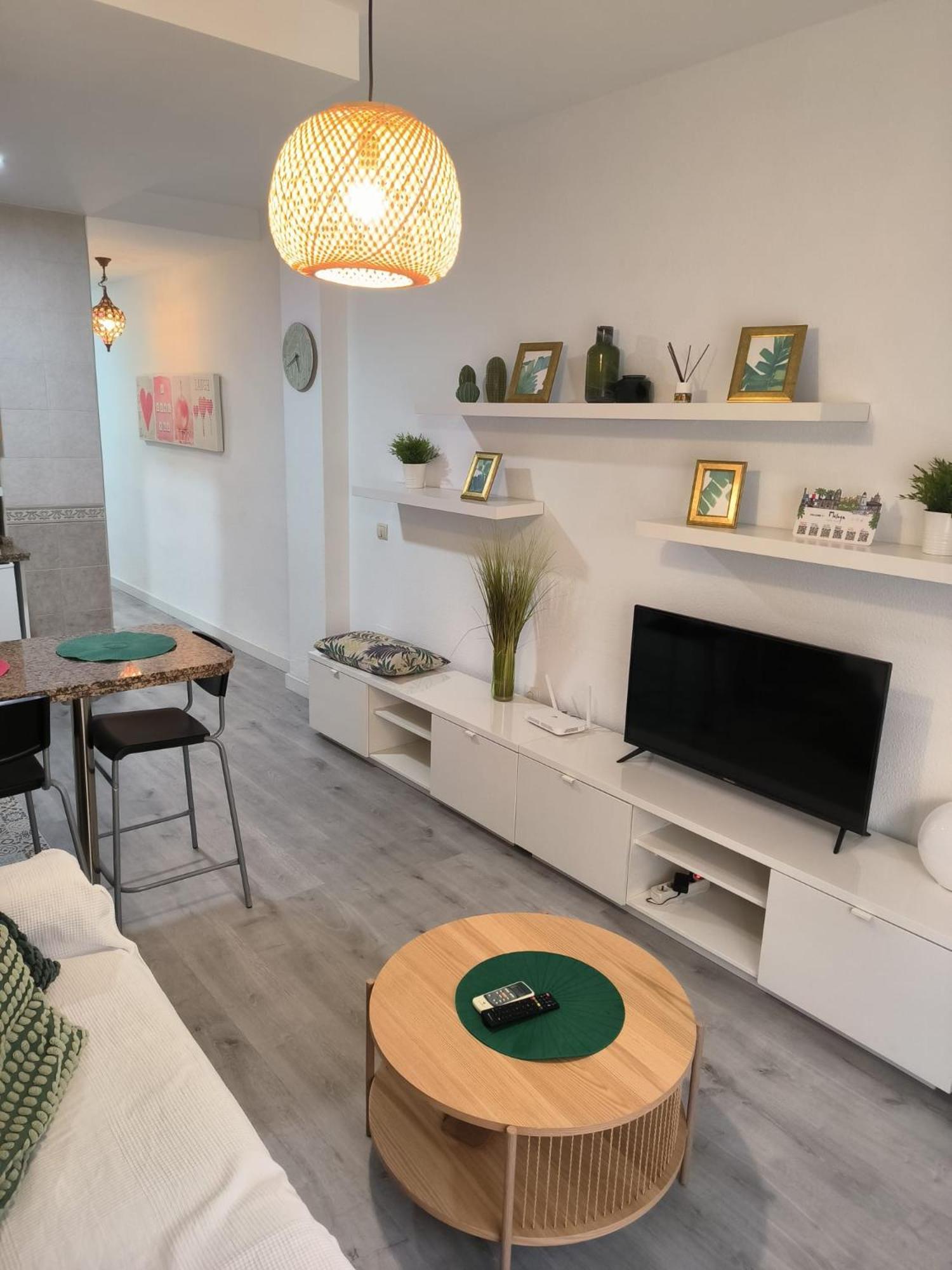 Acogedor Apartamento Cerca Del Centro Historico De Малага Экстерьер фото